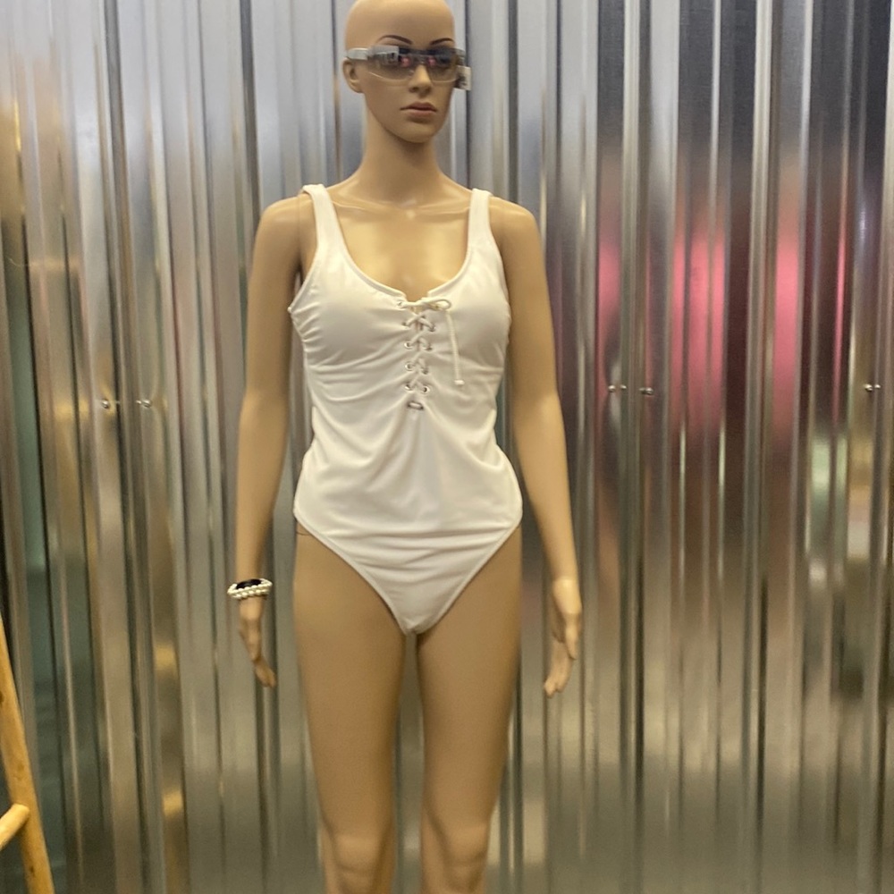 California Waves one piece